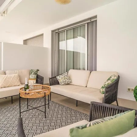 Stunning In Cancelada-estepona With Outdoor Swimming Pool, Wifi And 2 Bedrooms Apartment Estepona
